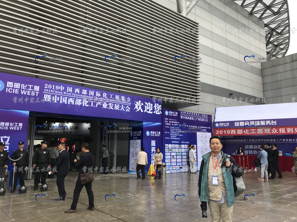 �ؑc����C��ĥ�Cչ��